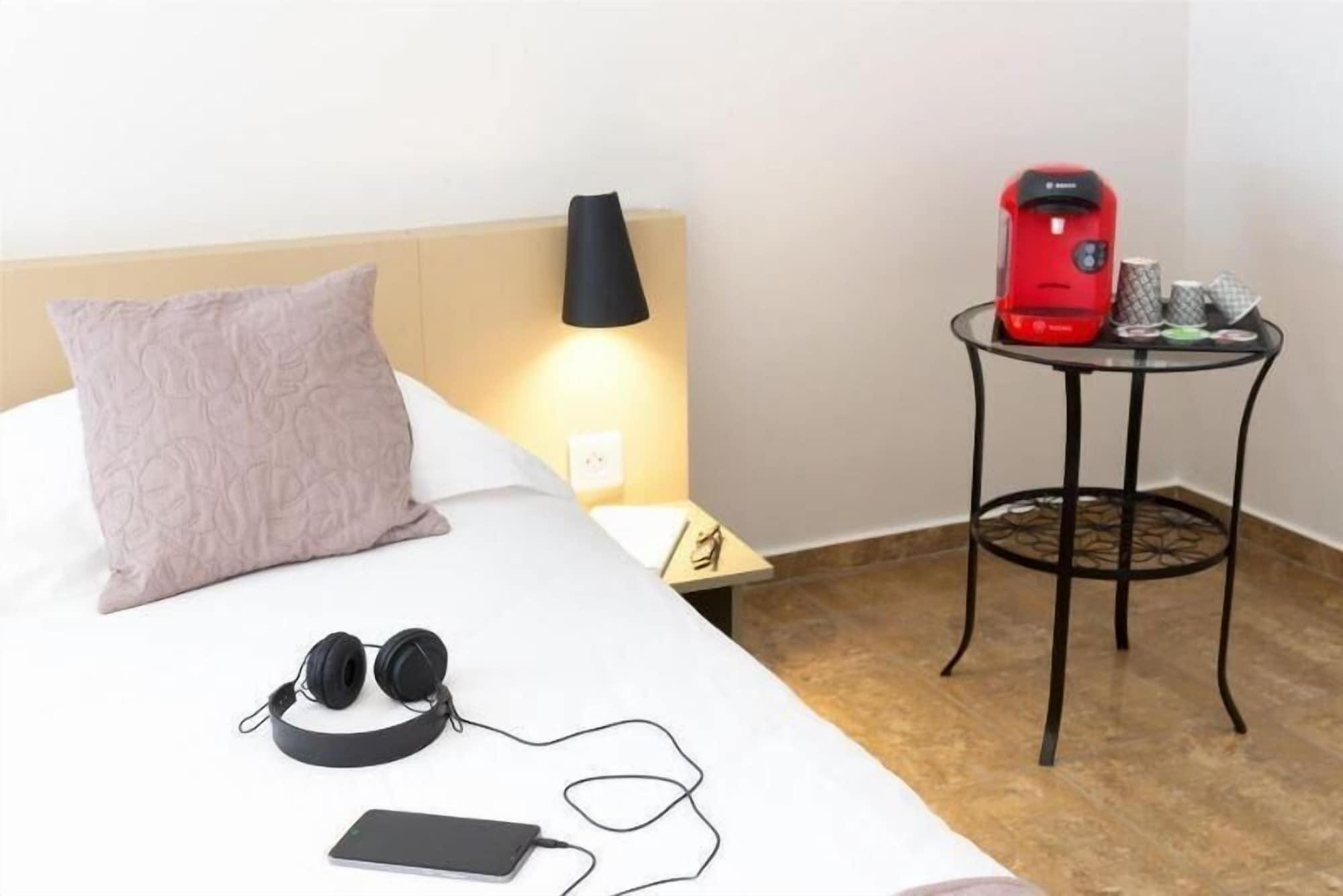 Hotel Le Saint Germain Олне су Боа Екстериор снимка
