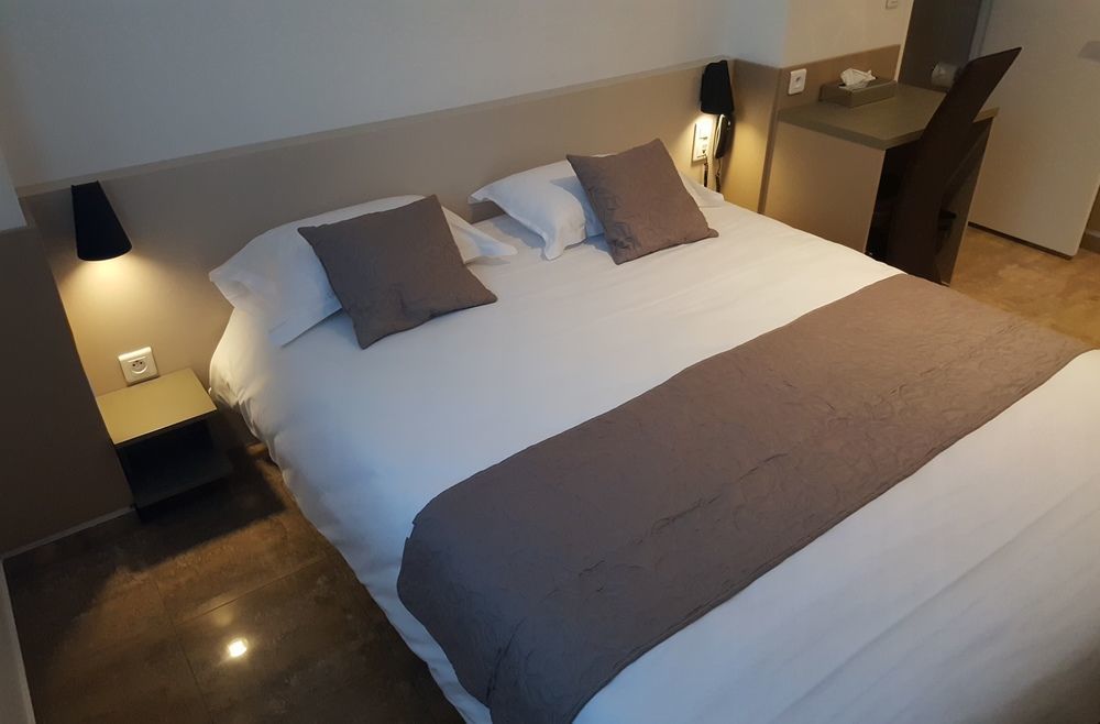 Hotel Le Saint Germain Олне су Боа Екстериор снимка
