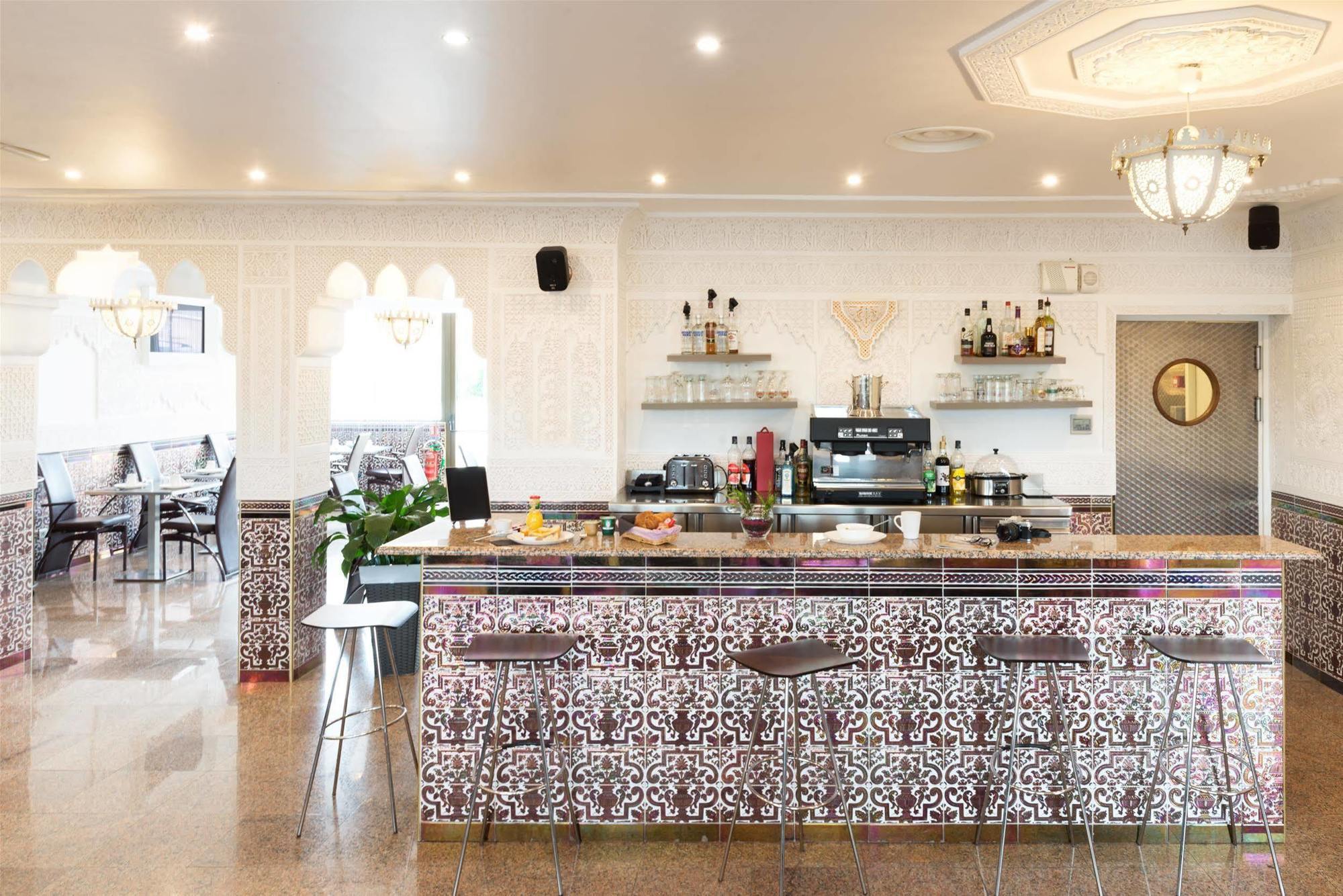 Hotel Le Saint Germain Олне су Боа Екстериор снимка