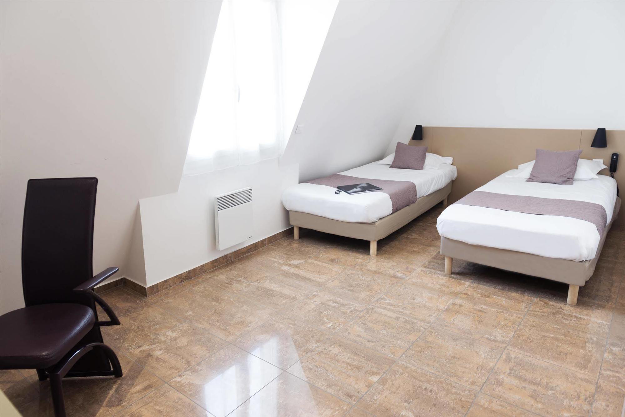 Hotel Le Saint Germain Олне су Боа Екстериор снимка