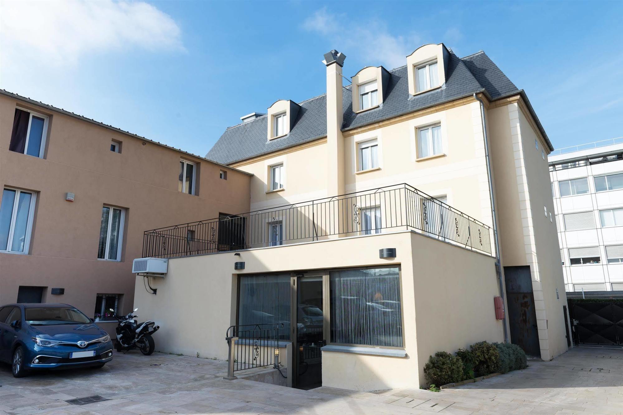 Hotel Le Saint Germain Олне су Боа Екстериор снимка